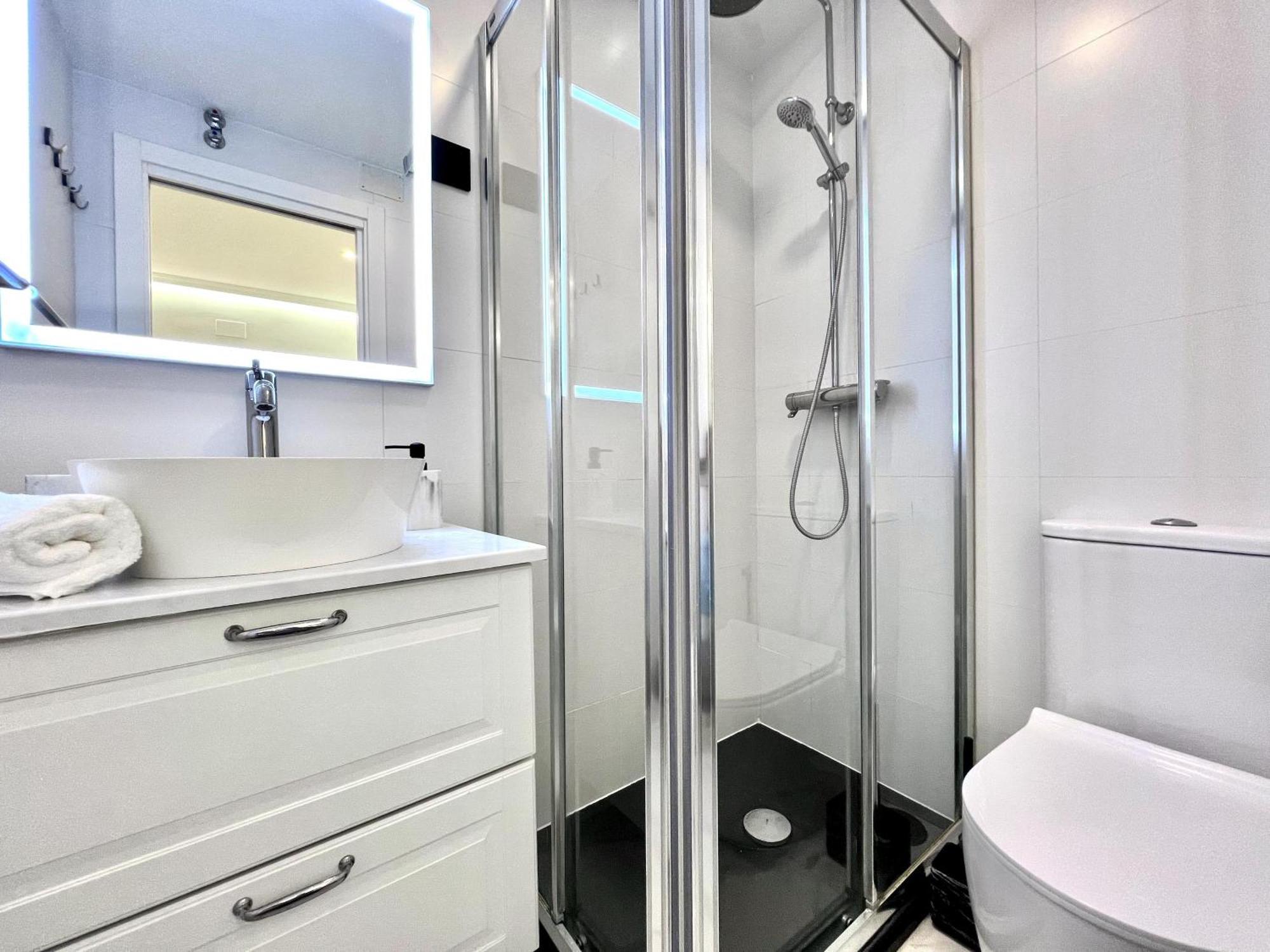 Apartment In The Heart Of Madrid-Piso En Malasana Buitenkant foto