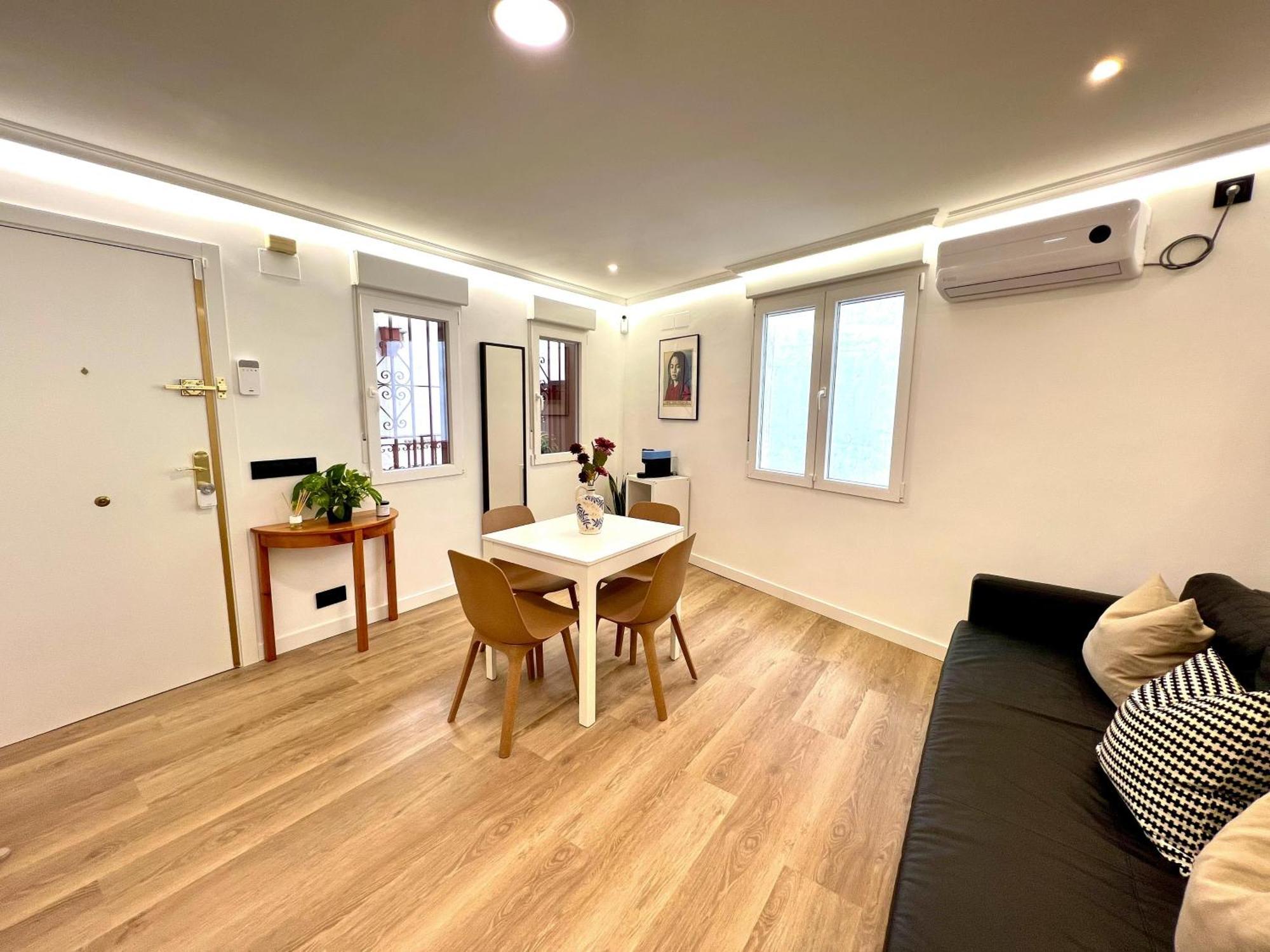 Apartment In The Heart Of Madrid-Piso En Malasana Buitenkant foto
