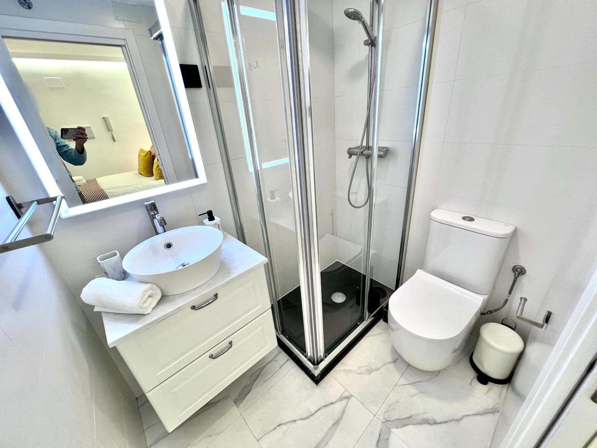Apartment In The Heart Of Madrid-Piso En Malasana Buitenkant foto