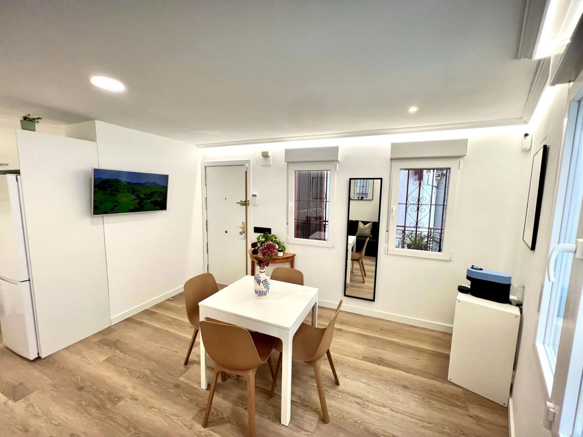 Apartment In The Heart Of Madrid-Piso En Malasana Buitenkant foto