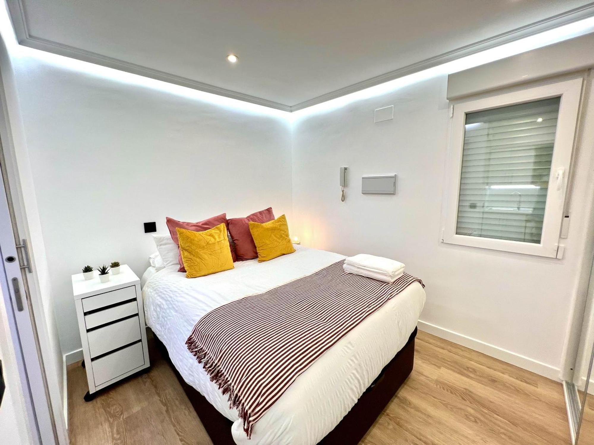 Apartment In The Heart Of Madrid-Piso En Malasana Buitenkant foto