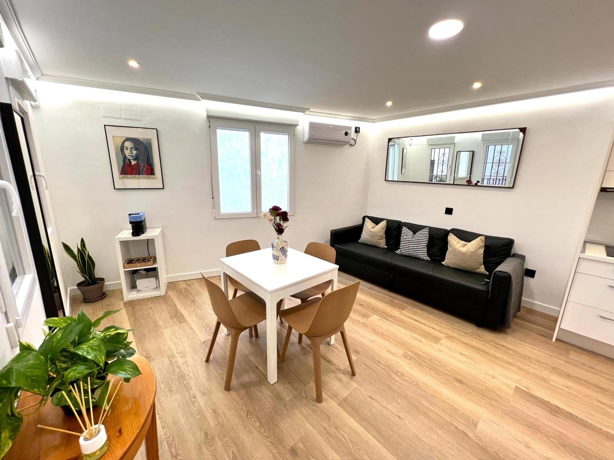 Apartment In The Heart Of Madrid-Piso En Malasana Buitenkant foto